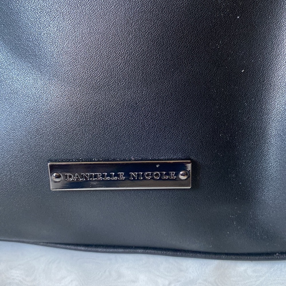 Danielle Nicole Grey Black Fleece Satchel With Cr… - image 5